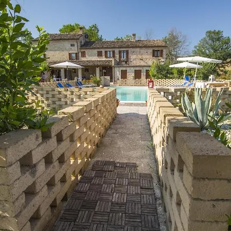Del Bosco, Enjoy Staying Together Again Surrounded By Nature Villa Montegiorgio